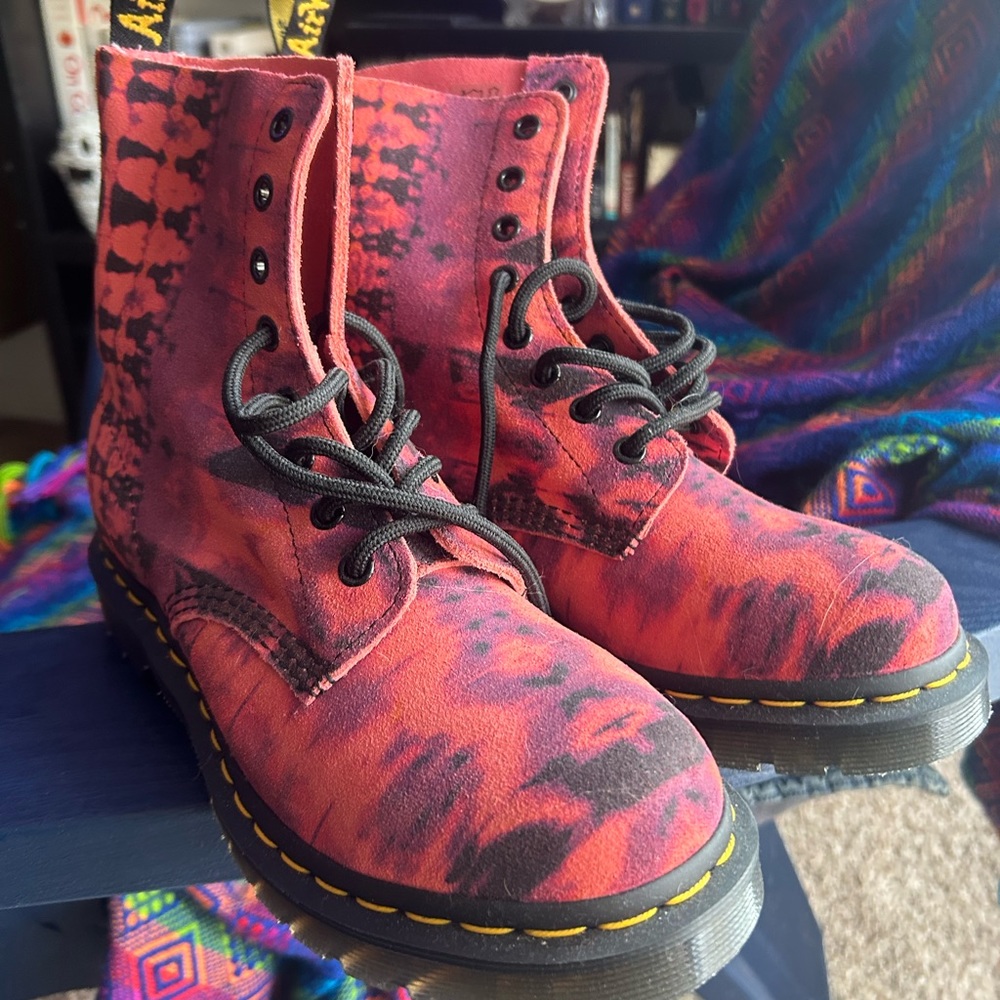 NWOT 1460 Pascal Tie Dye Doc Martens Dr Martens